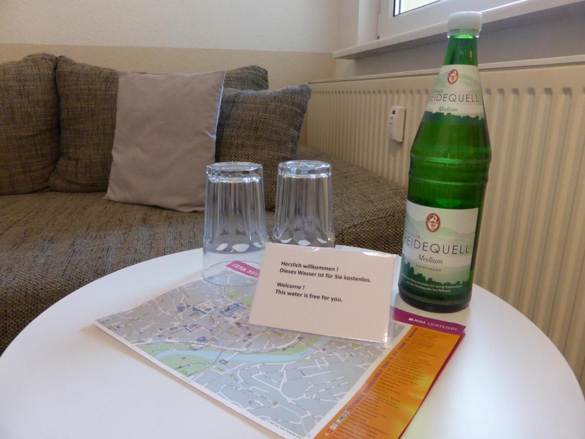 Ferienwohnung Friedrich Schiller, 2 Schlafzimmer, Balkon,kostenloses WiFi, nähe Zentrum, Jena Exterior foto
