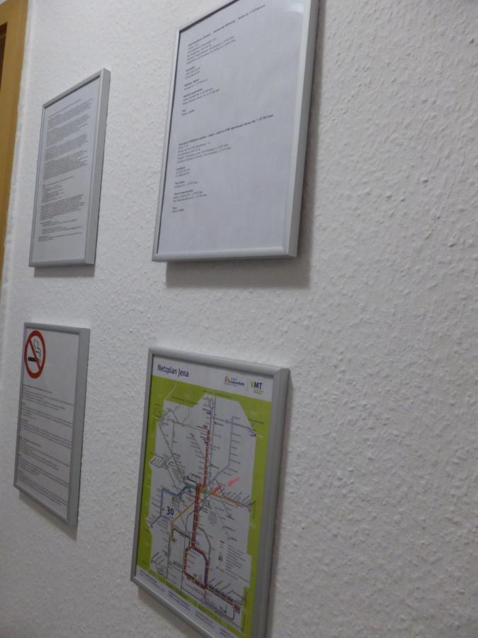 Ferienwohnung Friedrich Schiller, 2 Schlafzimmer, Balkon,kostenloses WiFi, nähe Zentrum, Jena Exterior foto