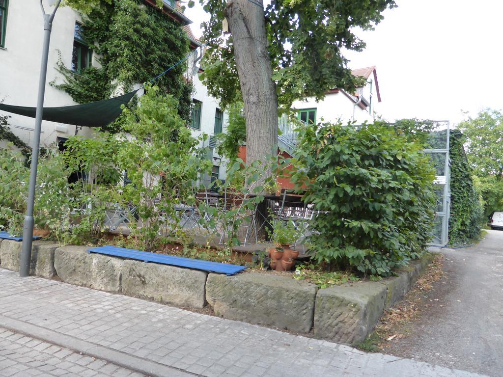 Ferienwohnung Friedrich Schiller, 2 Schlafzimmer, Balkon,kostenloses WiFi, nähe Zentrum, Jena Exterior foto